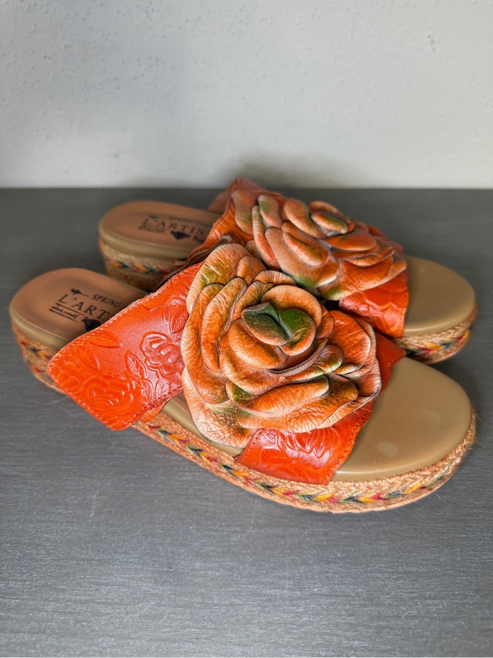 L'Artiste Balharbor Women's Size 9 Orange Leather Flower Boho Comfort Sandals